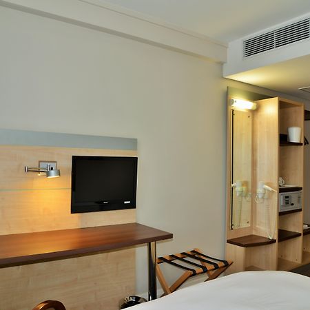 Rh Hotel Pretoria-Noord Exteriör bild